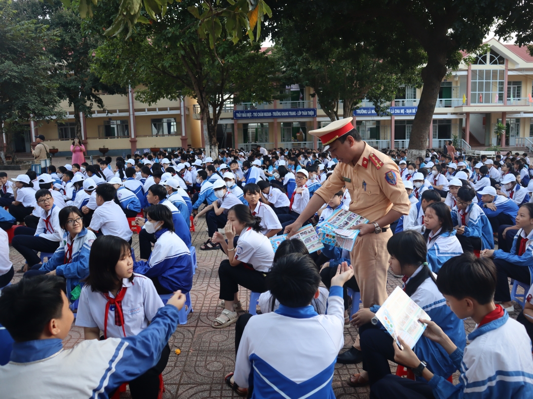 Tăng cường công tác bảo đảm trật tự, an toàn giao thông cho lứa tuổi học sinh trong tình hình mới
